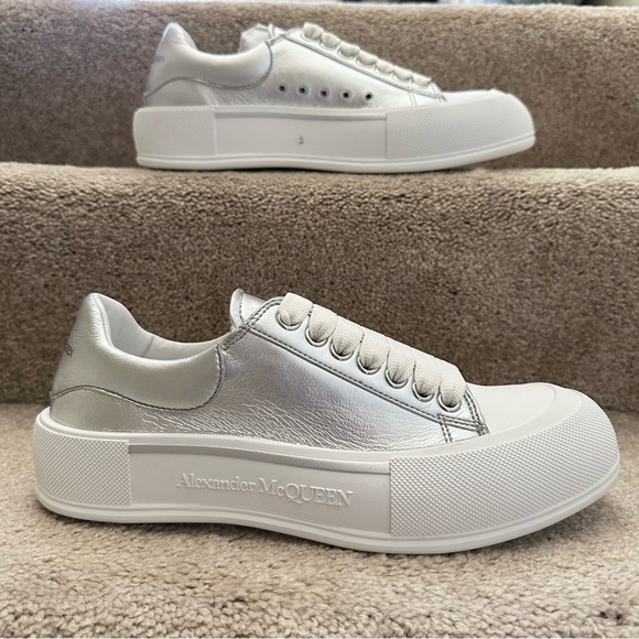 New! Alexander McQueen Men's Plimsoll Leather Sneakers Size EU 42, US 9 - Picture 4 of 10